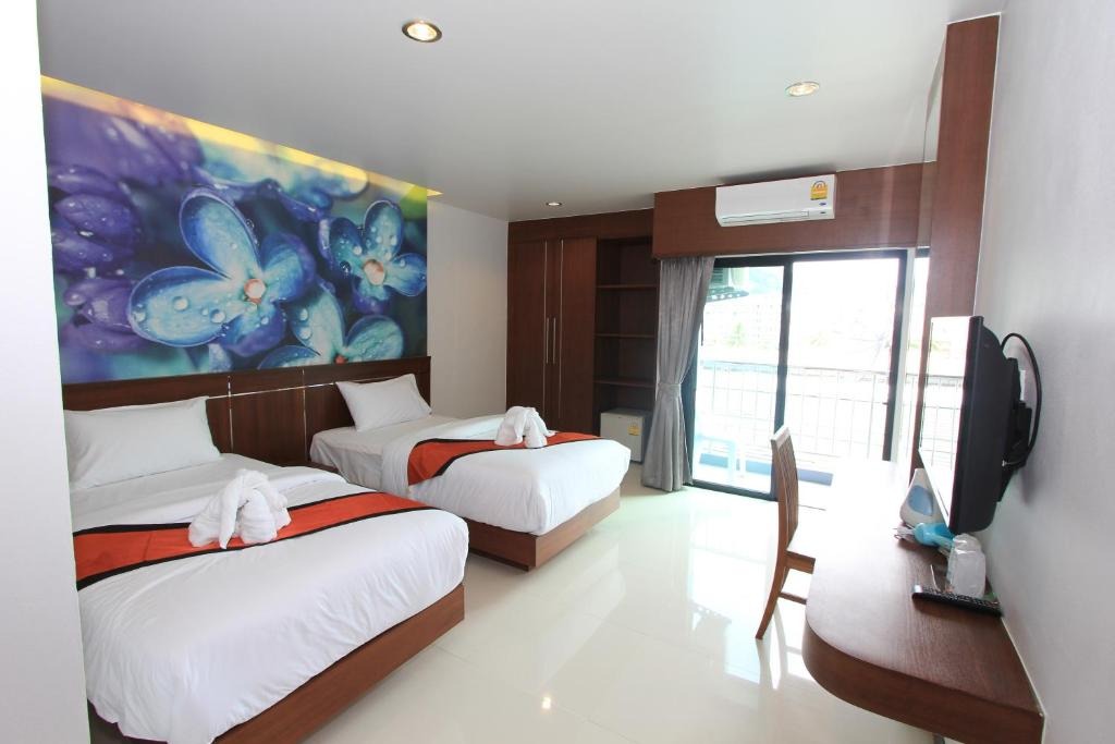 هتل د کریستال پاتونگ پوکت